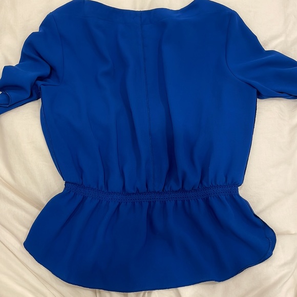 Aritzia Wilfred royal blue top in size medium - Picture 3 of 3